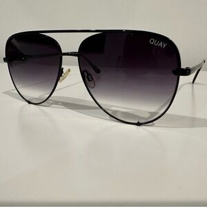 Ombré Desi Perkins x QUAY Aviator Sunglasses